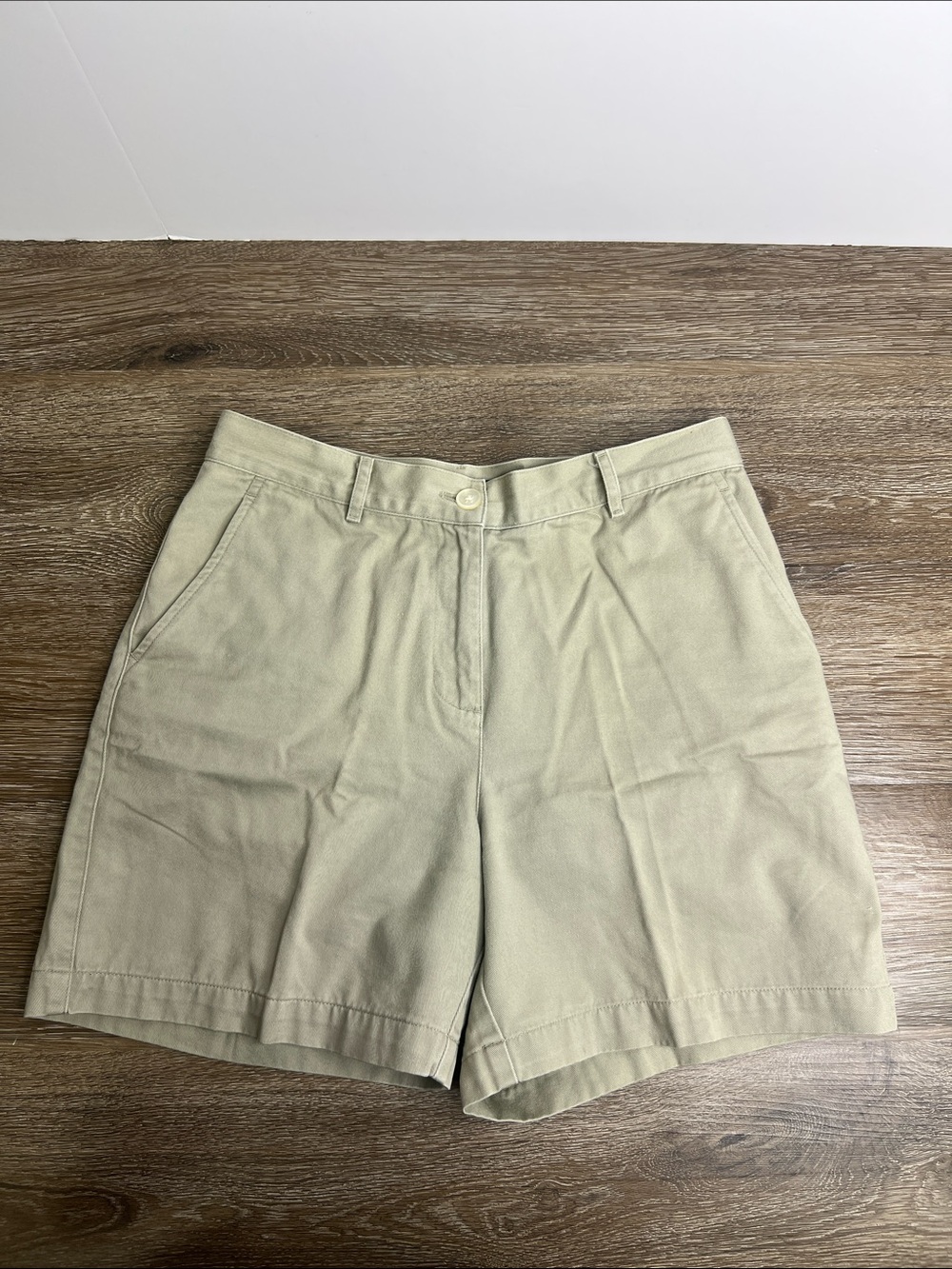 Lauren Ralph Lauren Petite Khaki Shorts Size 6P Classic Cotton Chino